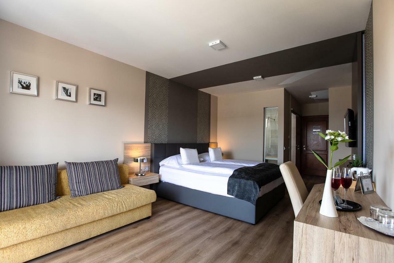 Gostilna In Motel Pri Lesniku Maribor Extérieur photo
